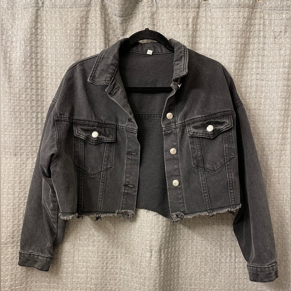 NWOT Black Jean Denim Cropped Jacket